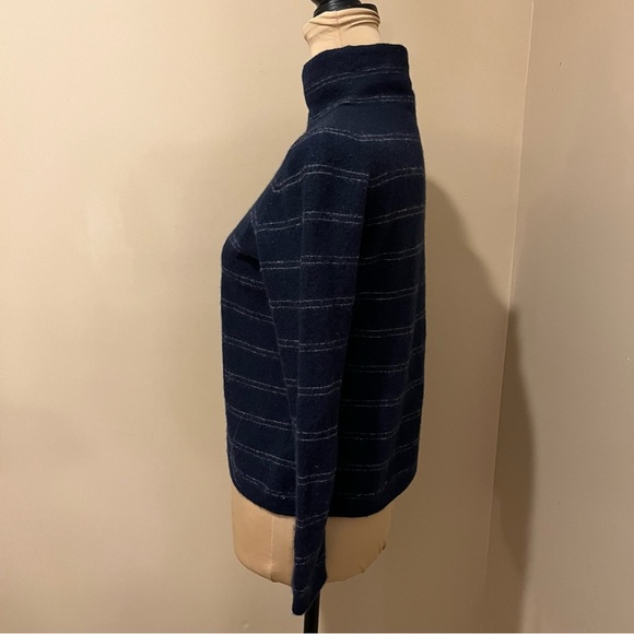 Vince Boiled Cashmere Navy Ecru pinstripe Fitted Cropped Turtleneck, size Medium - Picture 6 of 6